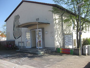 Foto des Gebäudes der ehemaligen Landskronschule in Oppenheim in der jetzt die Jugendmusikschule Rhein-Selz untergebracht ist.