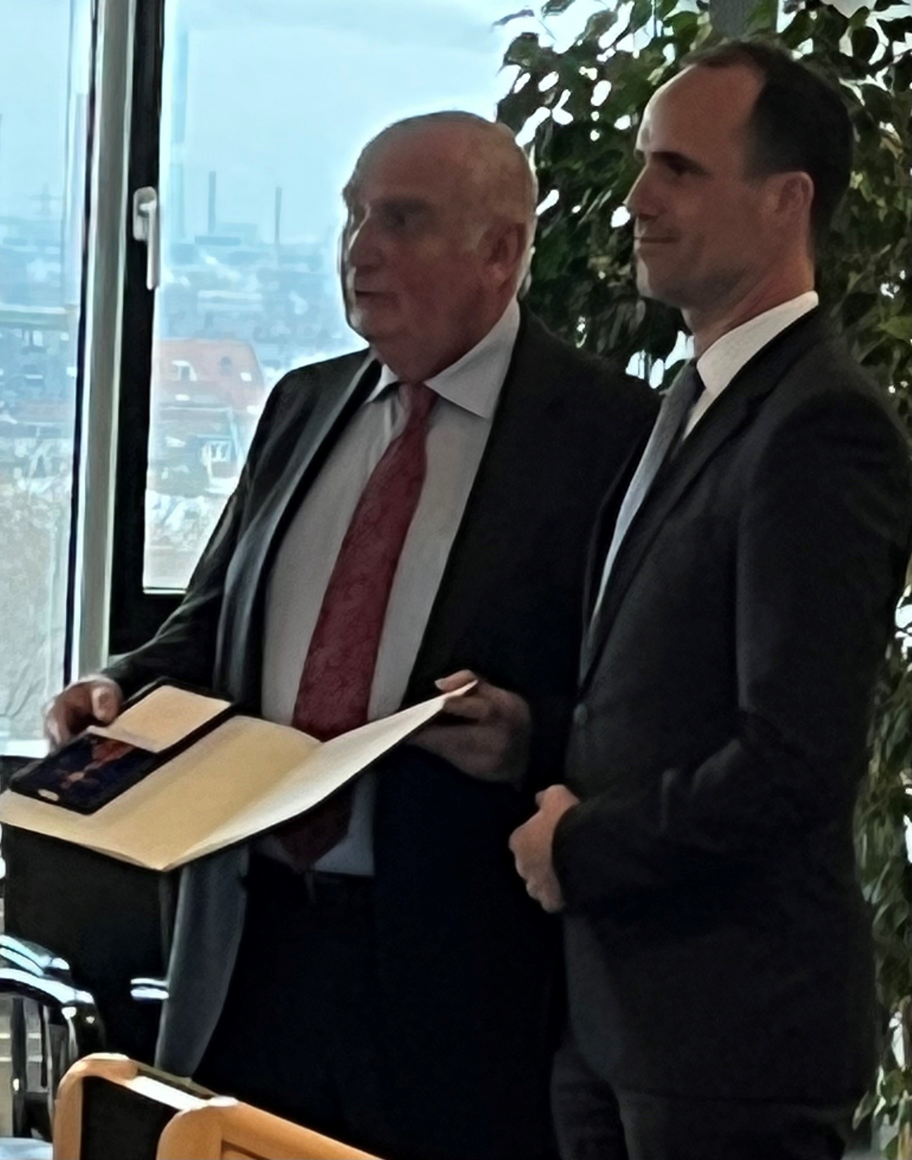 Hans-Peter Hexemer mit Staatsminister Clemens Hoch 