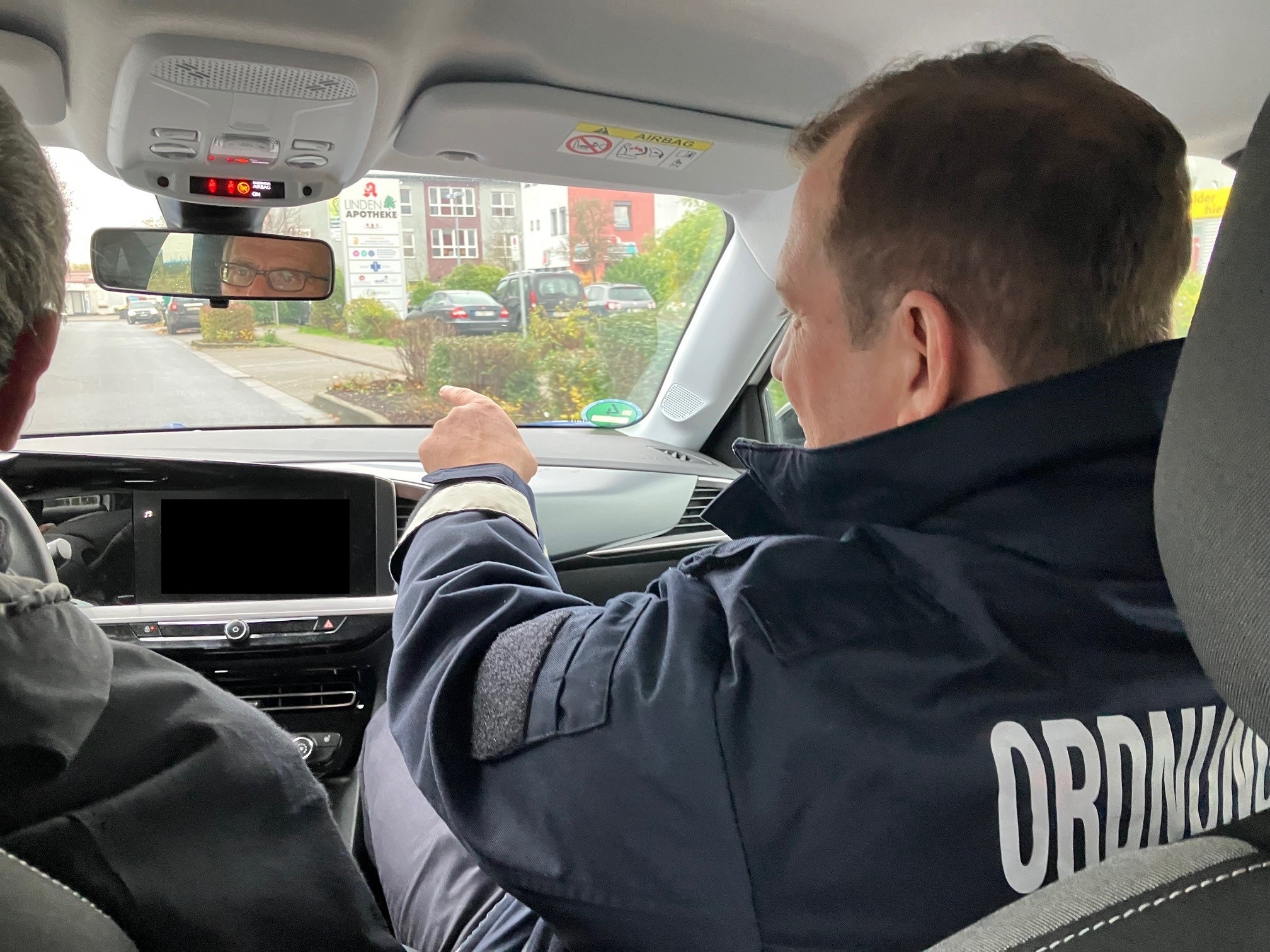 Rhein-Selz Bürgermeister Martin Groth auf Streife