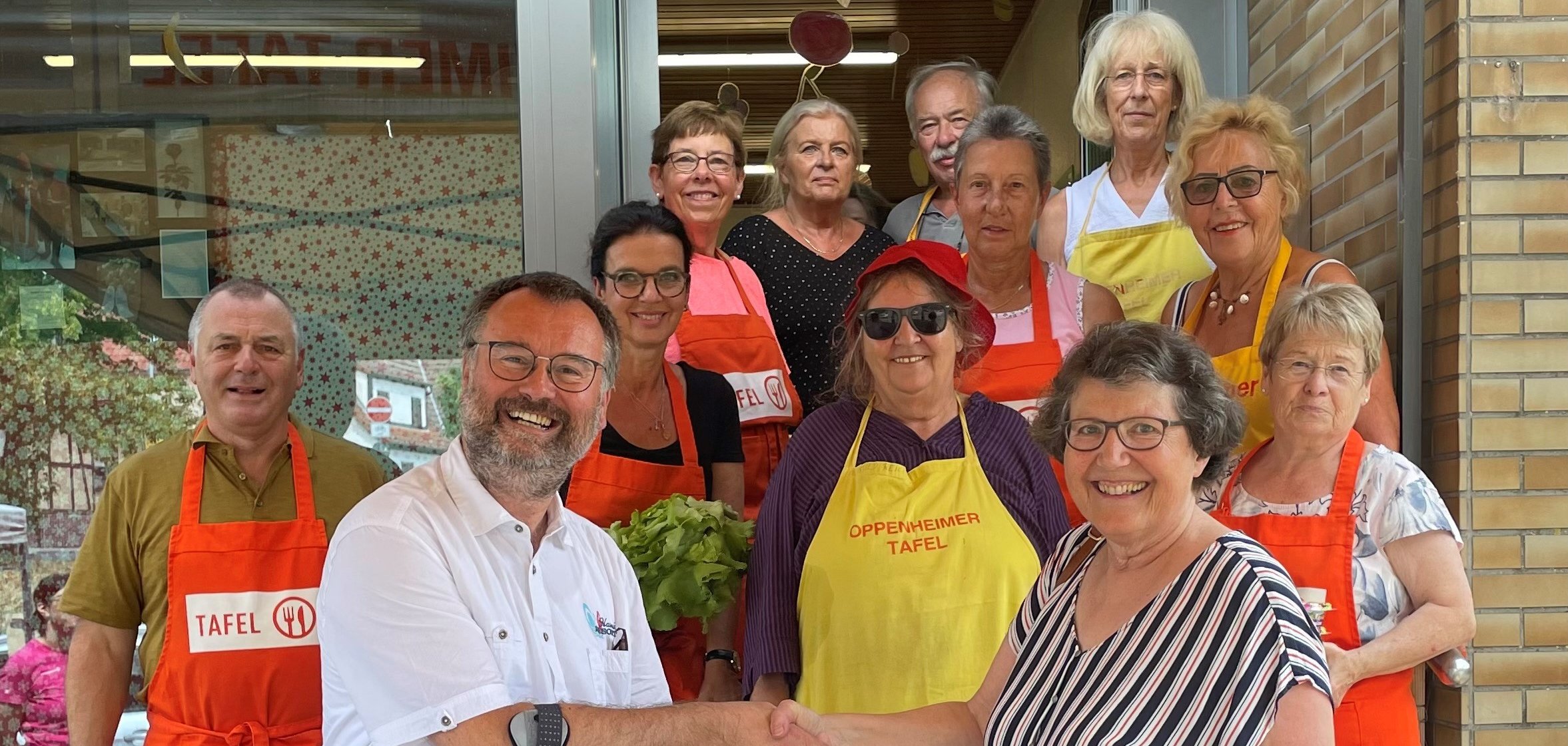 Stefan Herte und Tafel Oppenheim