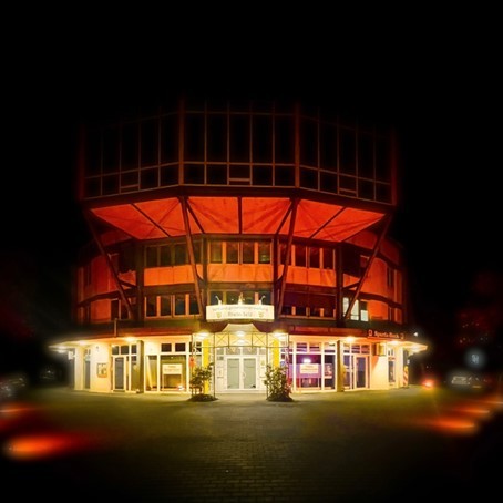 Verwaltungsgebäude an den Orange Days