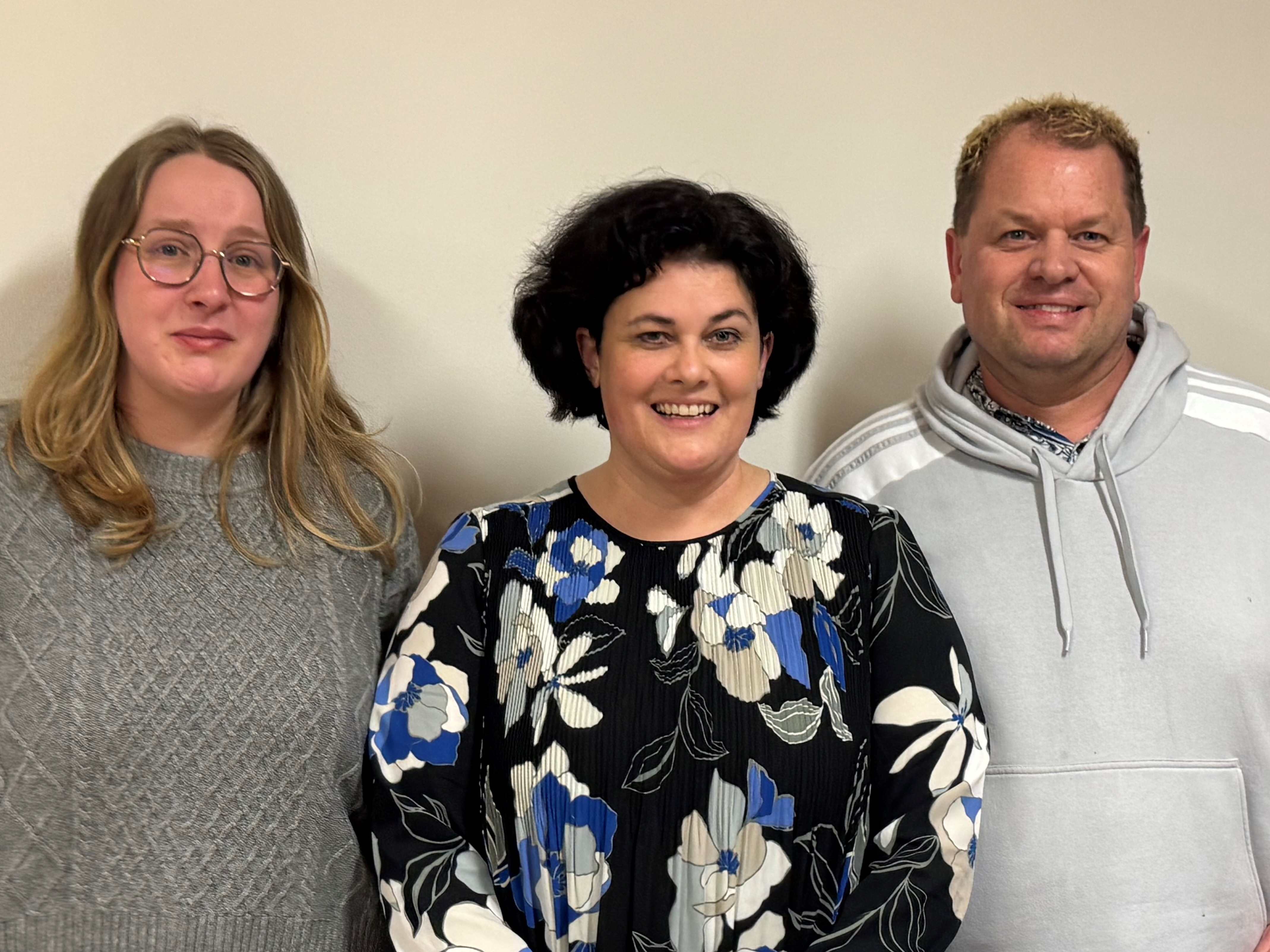 Ortsbürgermeisterin Christa Jung mit Beigeordneten