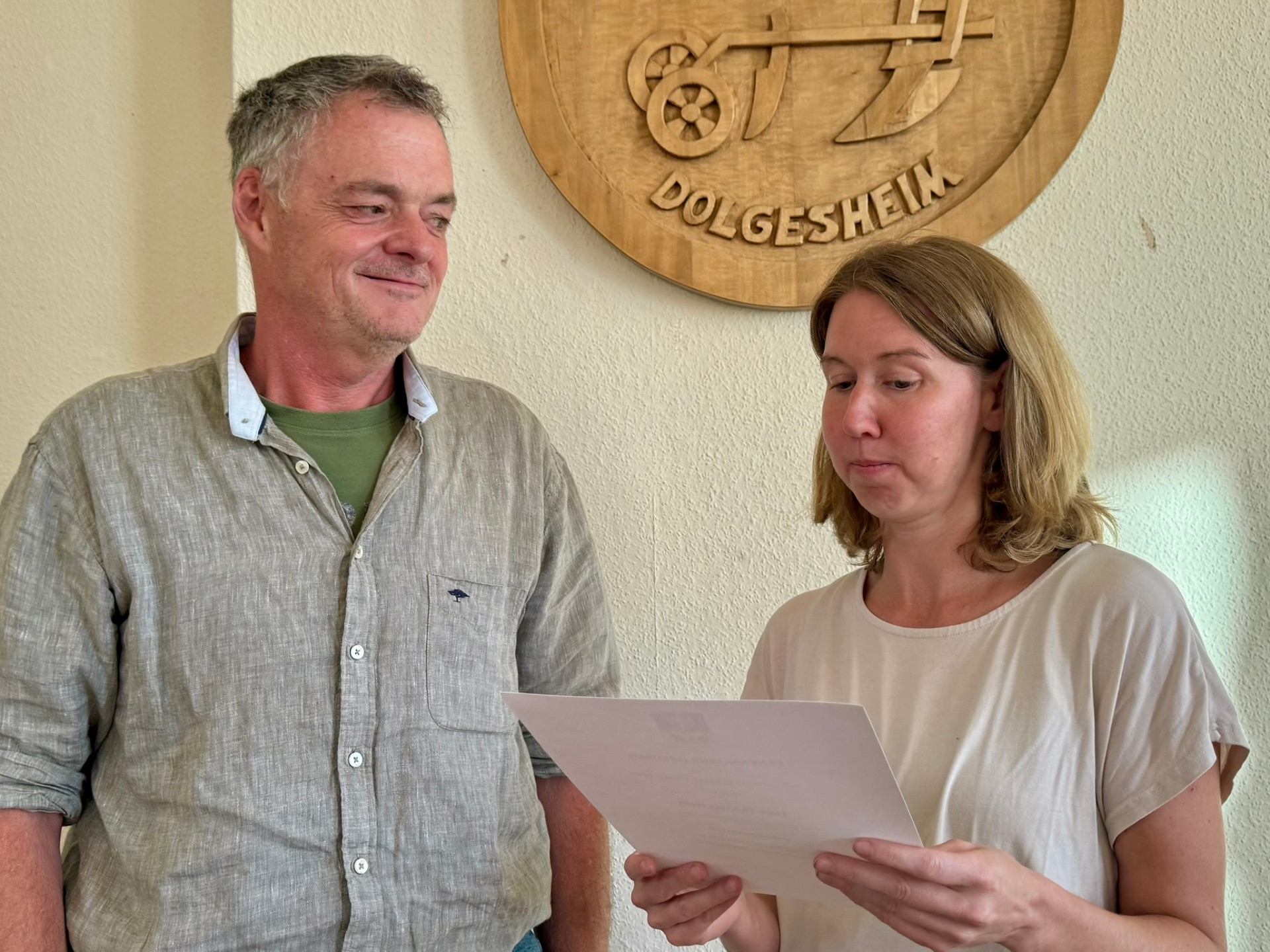 Vereidigung des neuen Ortsbürgermeisters Thomas Held durch die Beigeordnete Lisa Schollenberger