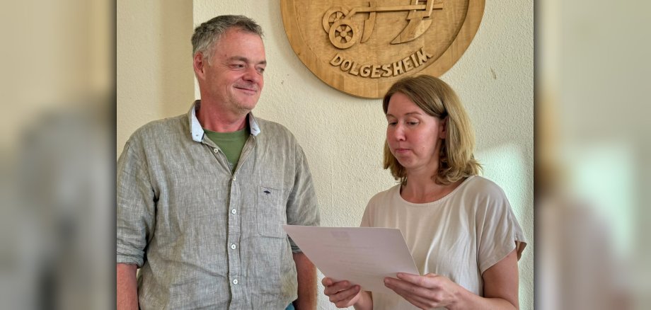 Vereidigung des neuen Ortsbürgermeisters Thomas Held durch die Beigeordnete Lisa Schollenberger